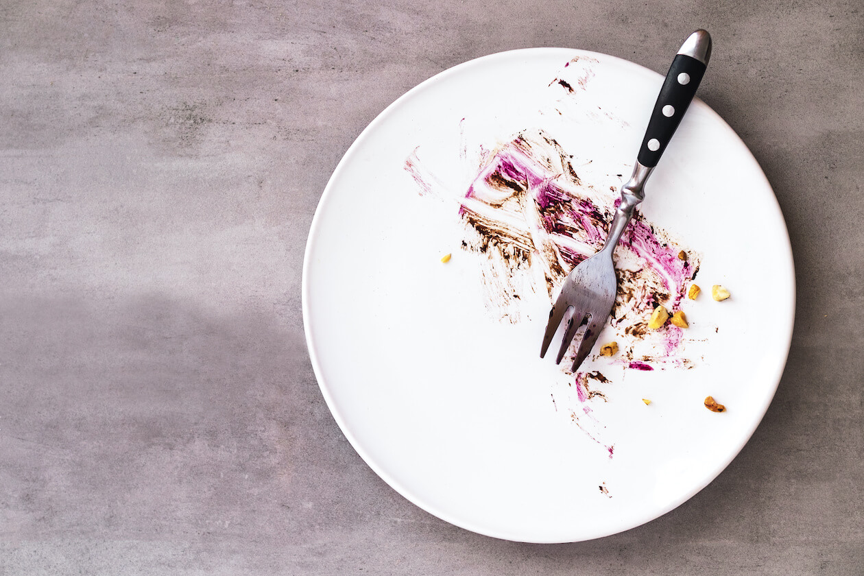 Cleaning off your plate can help restaurant food waste